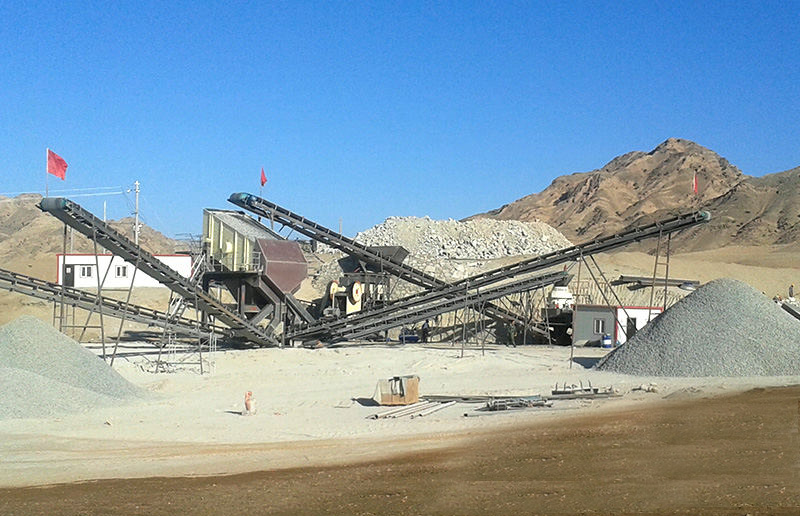 57破碎機(jī)生產(chǎn)現(xiàn)場(chǎng)